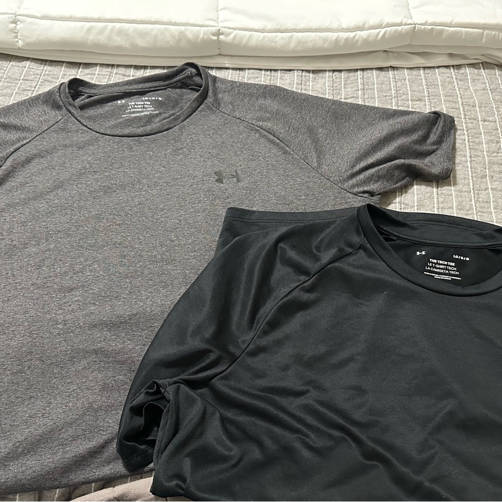 Under Armour Gray and Black Short Sleeve Tees